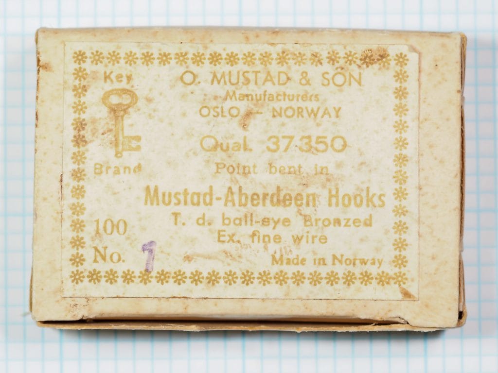 Mustad - 37350 box