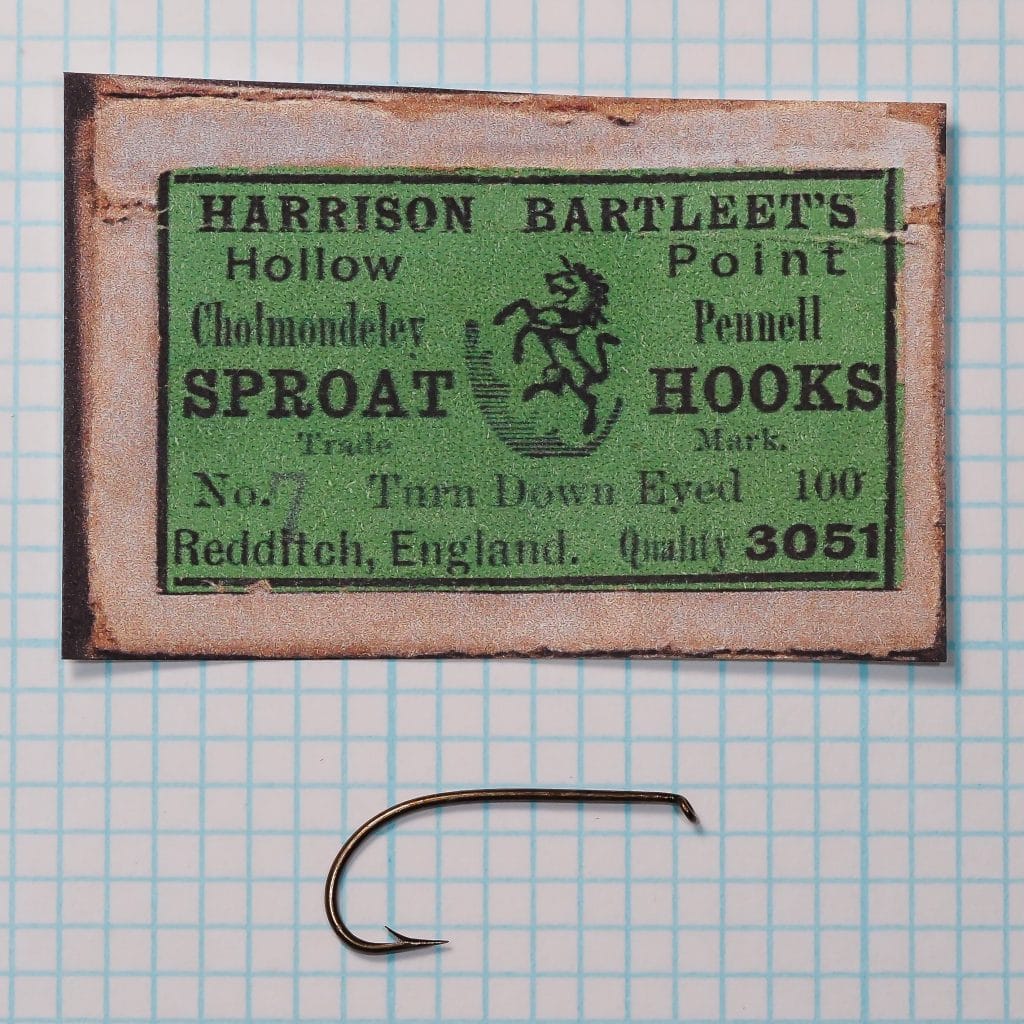 Harrison Bartleet's Chathundeley Sproat 3051 — original green sales card with letterpress printing and single specimen hook — size No. 7 — showing manufacturer mark and hook layout