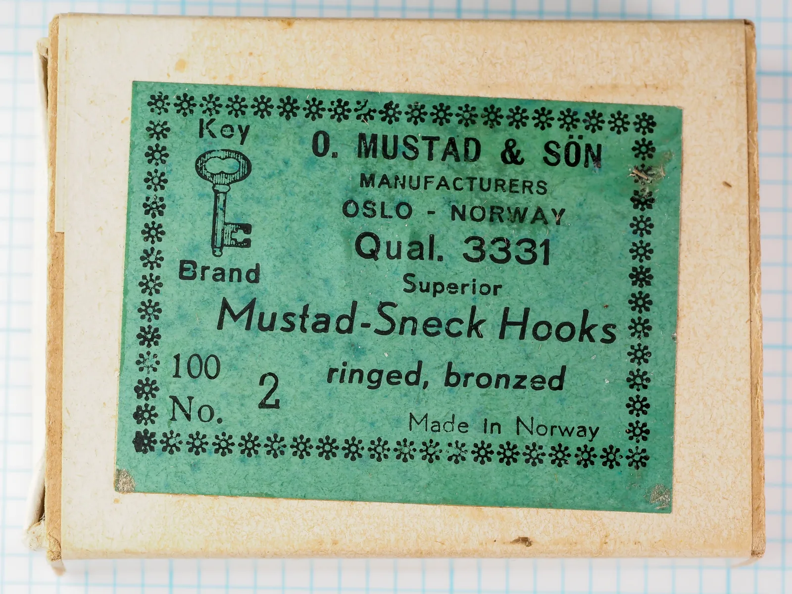 Mustad 3331 Superior Sneck Hooks — green Key Brand label and cardboard packaging — size No. 2 — 100 hooks per package