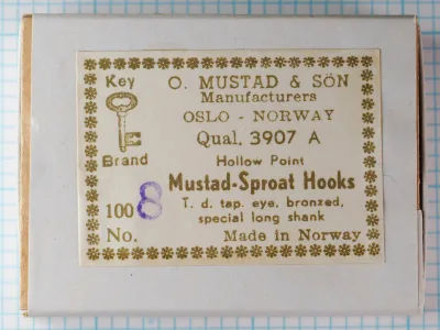 Mustad 3907 A Box and Label size 8
