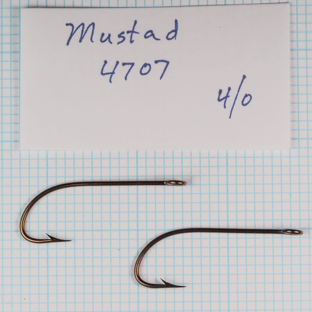 Mustad 4707 Handwritten Card Label — Handwritten identification card with model code and size — inventory notation in blue ink