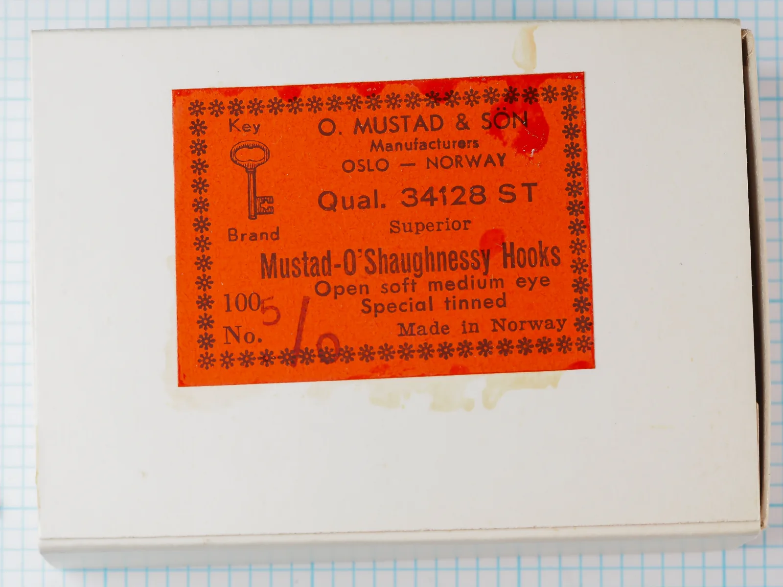 Mustad 34128 ST Box and Label size 5-0