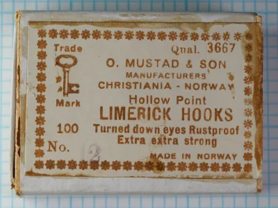 Archive label showing Mustad 3667 retailer packaging details