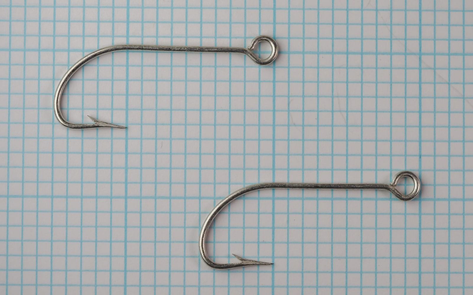 Mustad 7107 A tinned Limerick hooks — two specimens side by side — size 3/0 — shows consistency of manufacture.