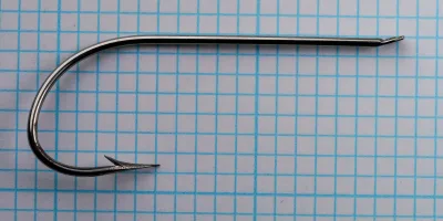 Milward 2310 R Hook — full hook profile and eye on grid — size 16 — blind flatted eye visible