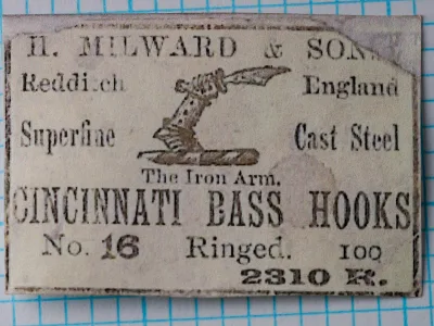 Milward 2310 R Box Label — Redditch, England — Cincinnati bass hooks, 100 count — size 16