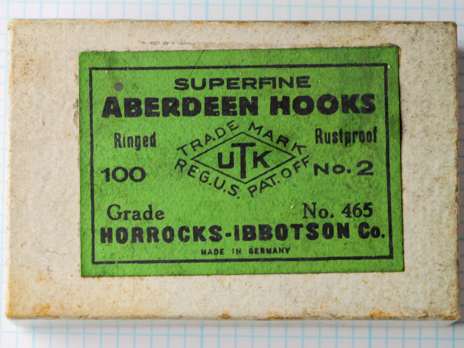Horrocks-Ibbotson No. 465 Superfine Aberdeen hook package label, green with black text, marked Made in Germany.