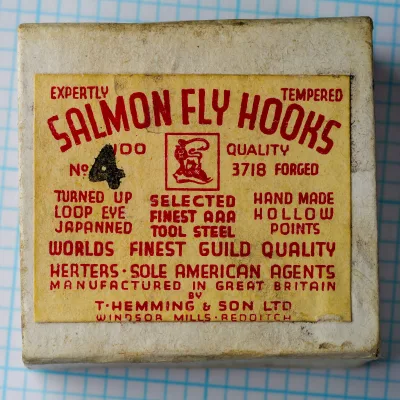 Herter's 3718 Original Box Label — cream paper with red letterpress text — T. Hemming & Son manufacturer attribution — Redditch address