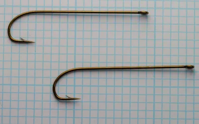 Hemming No. 993 Hooks — comparison of two specimens — size 4 — sproat bend profile variation check