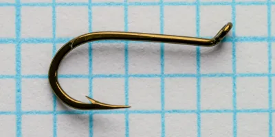 Mustad 19698 Hook Profile — side view showing round bend geometry and bronzed finish — size 12 — forged wire construction