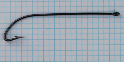 Mustad 3300 Chestertown Hook — side profile showing hollow point and narrow gap — size 7 — japanned black finish
