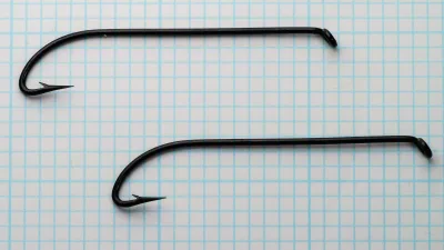 Mustad 33005 Chestertown Hooks — multiple hooks group photograph — Size No. 7 — three hooks showing consistency of manufacture