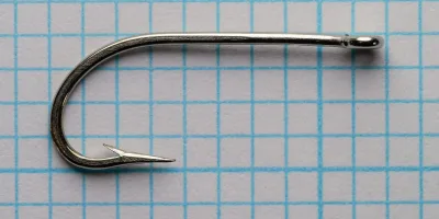 Mustad 3406 B — complete hook profile — size 4 — O'Shaughnessy bend pattern on measurement grid