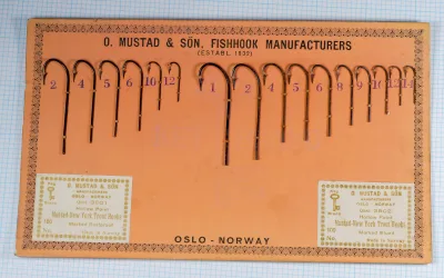 Mustad 3801 and 3802 Complete Display — sales card with both rustproof and blued variants — full size range — Oslo Norway