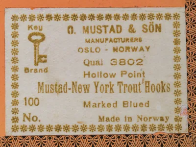 Mustad 3802 — original label detail showing model number, point type, and Key Brand marking — size 6