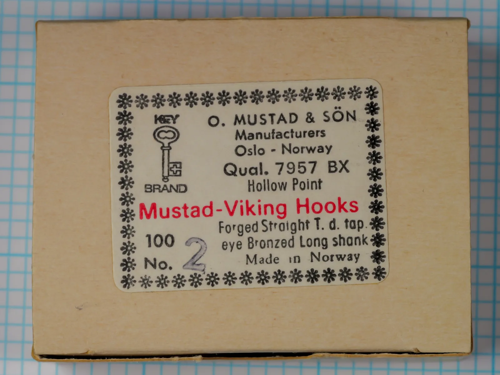 Mustad 7957 BX — packaging card front with eight-line label and Key Brand logo — size No. 2 — 100-count box Oslo Norway