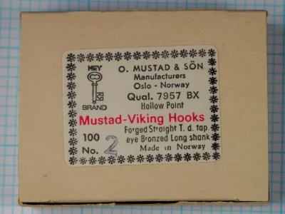 Mustad 7957 BX — packaging card front with eight-line label and Key Brand logo — size No. 2 — 100-count box Oslo Norway