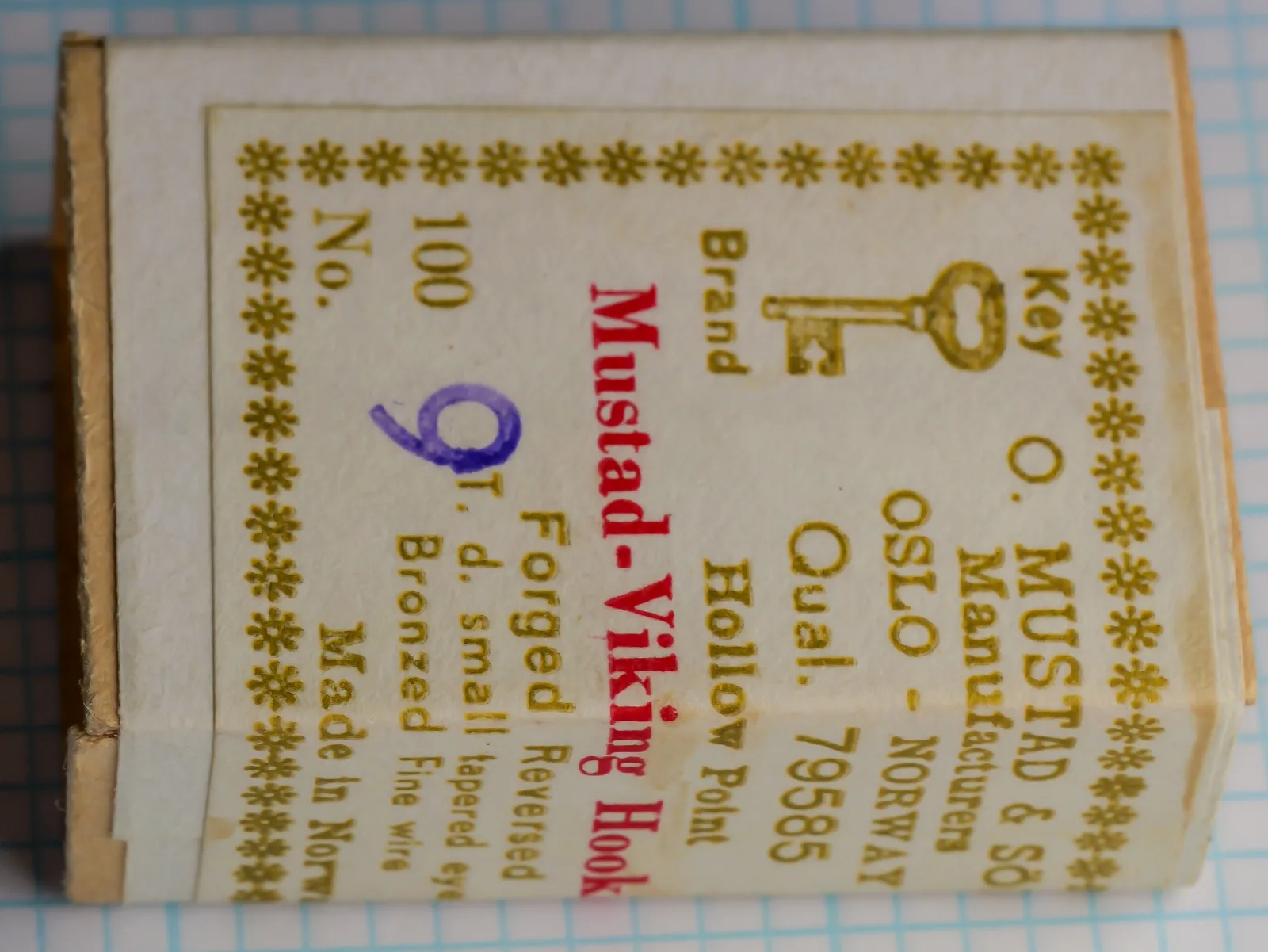 Mustad 79585 Viking Hook size 9 — box and label showing gold-leaf Key Brand logo and Oslo-Norway manufacturing credit — original mid-century packaging