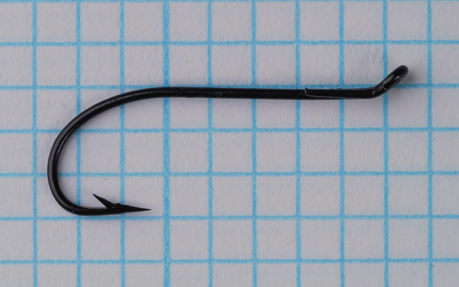 Mustad 90240 Low Water Salmon Hook — full side profile showing turned-up looped eye, extra-long shank, and Limerick bend geometry