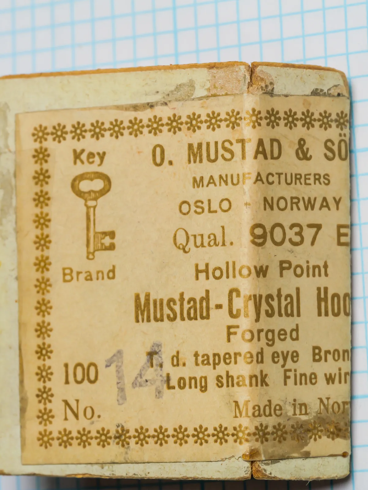 Mustad-9037-E-Box-and-Label-Size-14-a