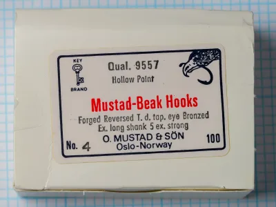 Mustad 9557 Beak Hook — original packaging box and period label — size No. 4 (100-hook box) — shows KEY BRAND logo, Oslo-Norway mark, and technical specifications in letterpress print