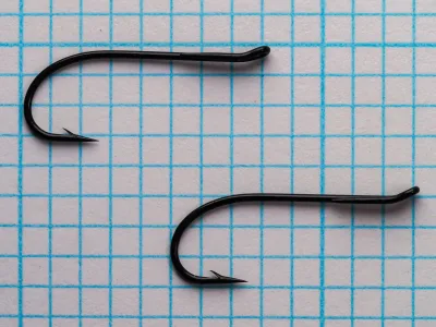 Two Partridge Single Wilson size 12 hooks on grid paper.
