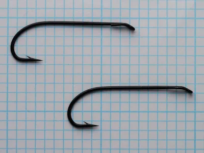Partridge CS2 S.E.B. Steelhead/Salmon Hook — two specimens showing consistency — size No. 4 — on measurement grid