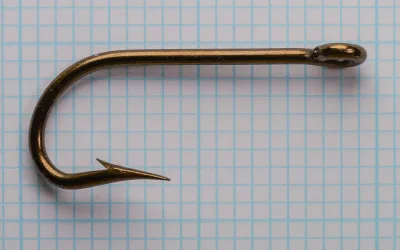 Mustad 1608 A — full hook profile — size 5/0 — O'Shaughnessy bend with offset