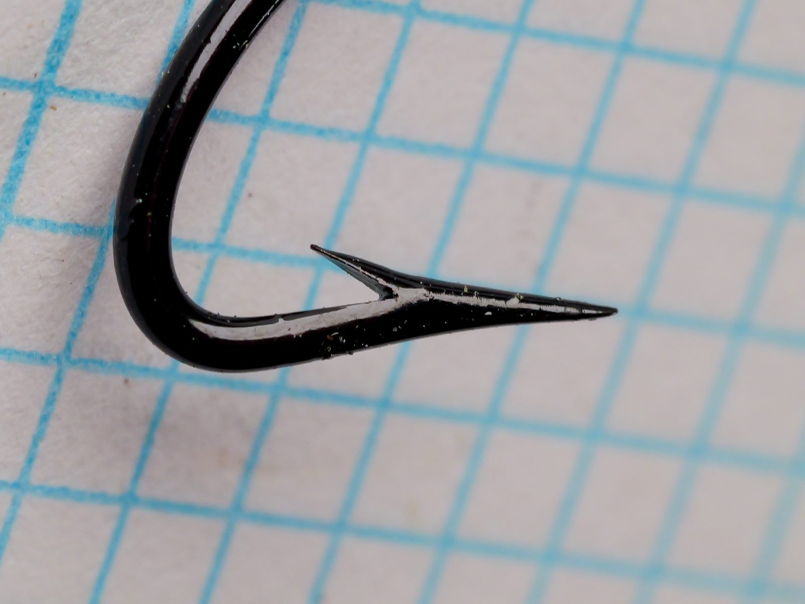 Mustad 3290 Chestertown Hook — point and barb detail — No. 6 size — Superior point geometry