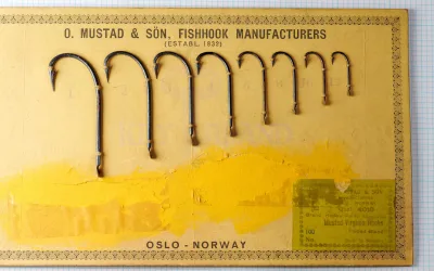 Mustad-4010-Salescard