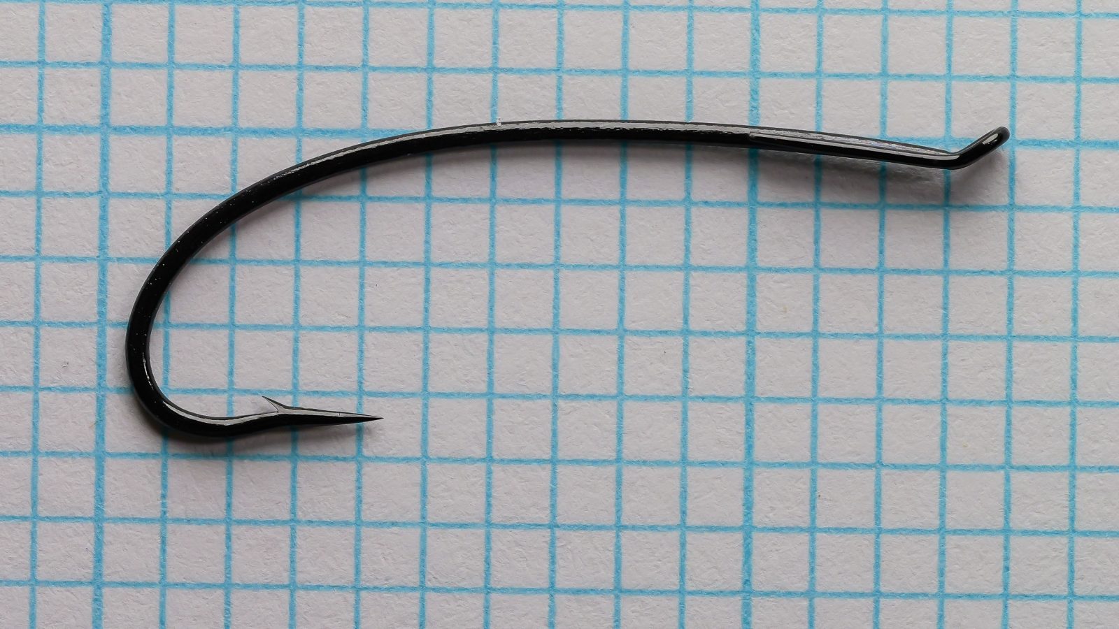 Daiichi 2051 — single hook from size 5 ten-pack — needle point detail — japanned finish