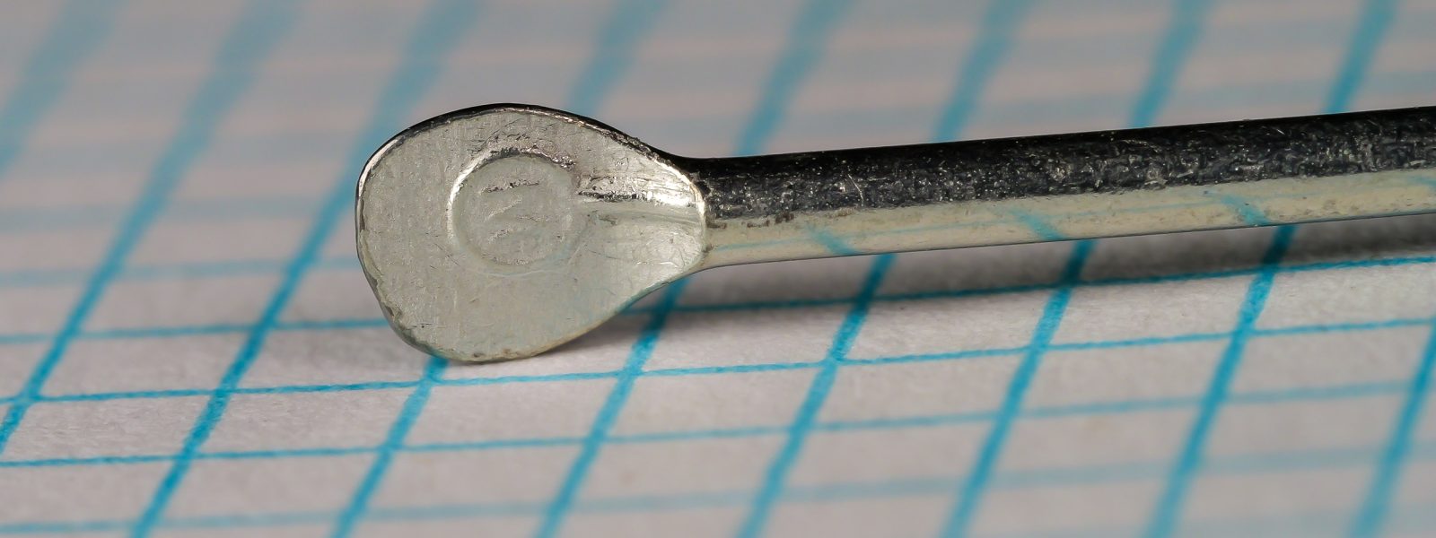 Mustad 3227 A Virginia Hook — flatted eye detail with stamped M mark — size No. 5 — showing blind eye construction