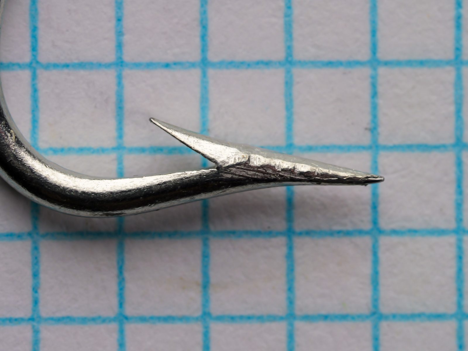 Mustad 3227 A Virginia Hook — point and barb detail — size No. 5 — showing superior point style and tinned finish