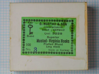 Mustad-3228-Box-and-Label-size-3
