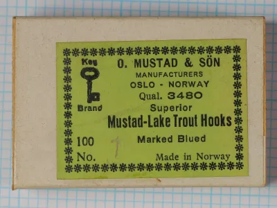 Mustad 3480 Lake Trout Hook — original yellow-green cardstock box with Key Brand logo and eight-line label — size 1 — marked blind eye, blued finish