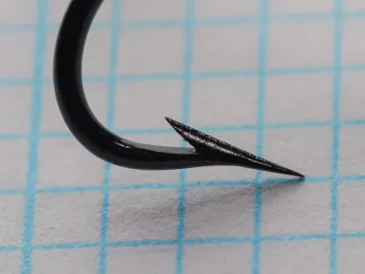 Mustad 3570 Double Fly Hook — side profile showing point and barb geometry — size No. 2 — superior point with near-straight inner taper