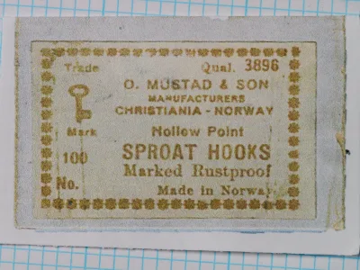 Mustad Qual. 3896 Sproat original label — full eight-line typographic specification