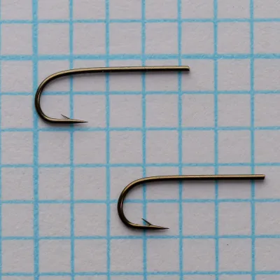 Partridge Fine Wire Round Bend Tapered No. 13 — two specimens in different orientations showing round-bend geometry and fine-wire profile — size 13 — bronzed finish
