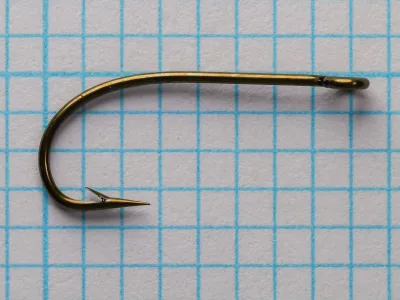 S. Allcock 1904 R Sproat hook — full-profile view showing Sproat bend and shank proportions — size 6 — ringed tapered eye visible at head