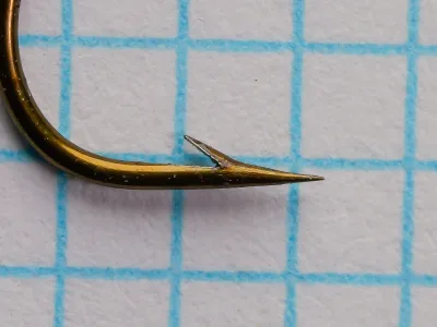 Partridge Fine Wire Round Taper Hook Size 5 — macro detail of point and barb from profile