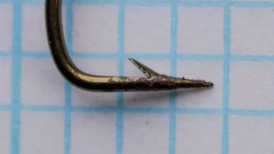 Partridge Sneck Taper — close-up of point and barb — size 4 — superior point geometry with short close-cut barb