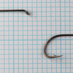 Wright & McGill (Eagle Claw) — Dry fly