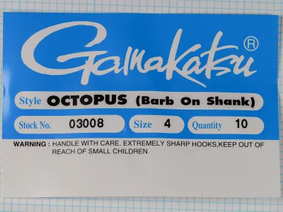Gamakatsu 03008 Octopus packaging — bright blue sales card with silver logotype and product specifications — size 4 quantity 10