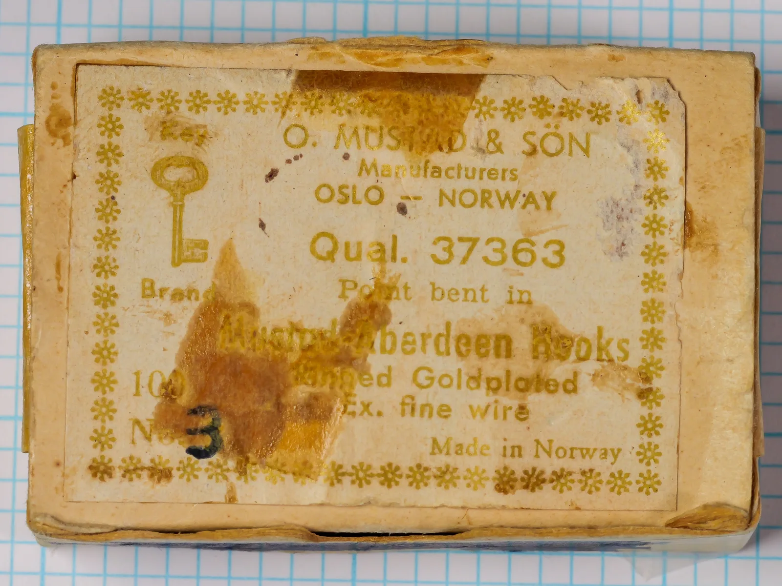 Mustad 37363 Aberdeen — original kraft box with gold-printed label — size No. 3 — made in Norway