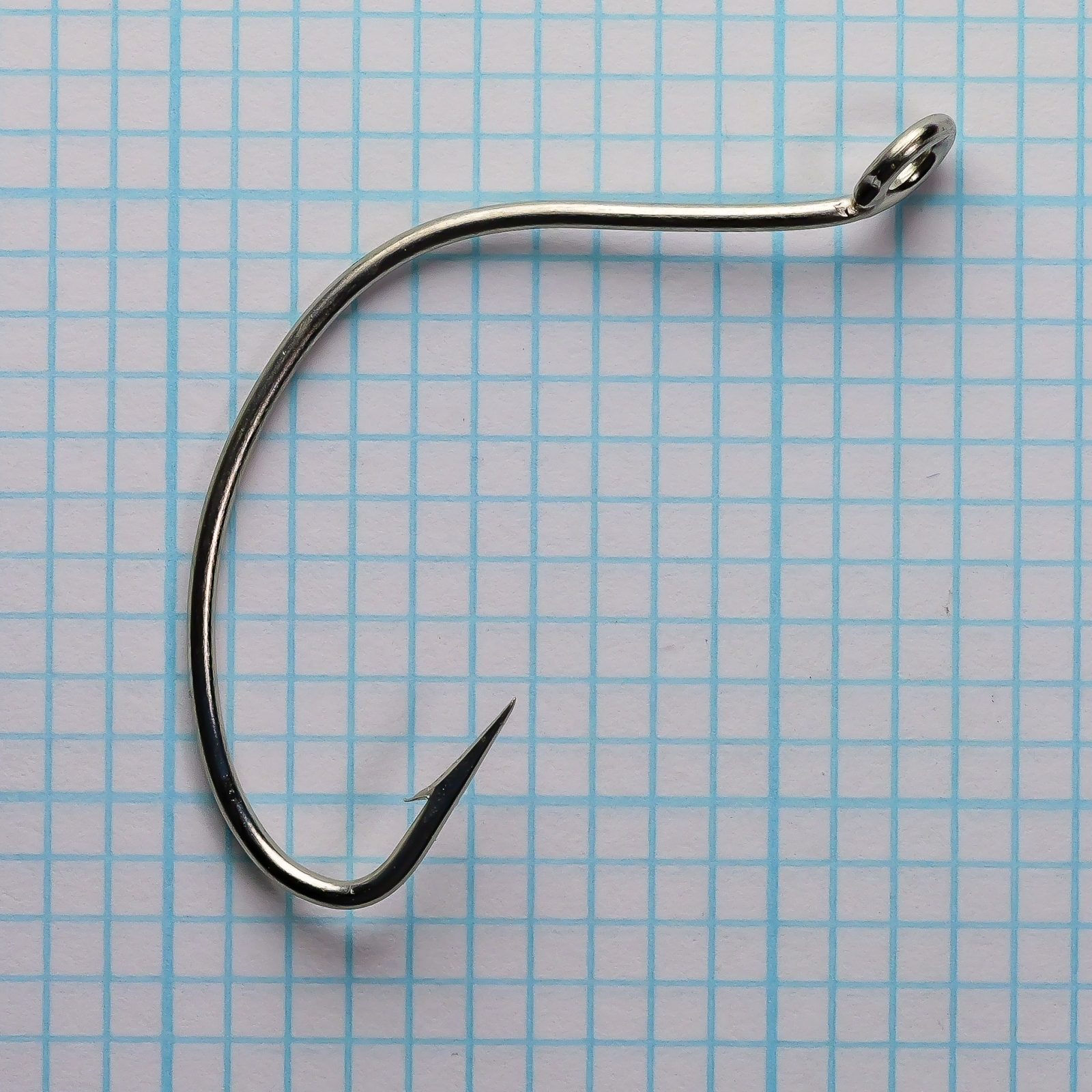 Mustad 37161 Wide Gap — single hook specimen in Sproat bend profile — size 2/0 — nickelled finish, Turned-Up Tapered eye, superior point