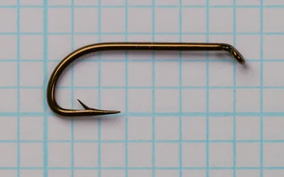 Edgar Sealey S 1034 Pennell's Limerick size 8 hook, bronzed finish, turn-down eye, limerick bend