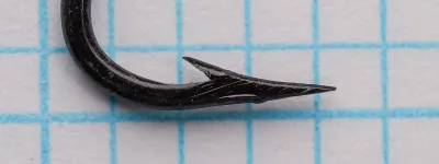 Profile view of Mustad 3658 B Limerick hook showing bend shape and point geometry