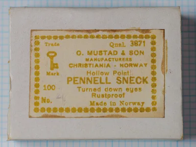 Mustad 3871 hook package label showing Pennell Sneck specifications from Christiania, Norway