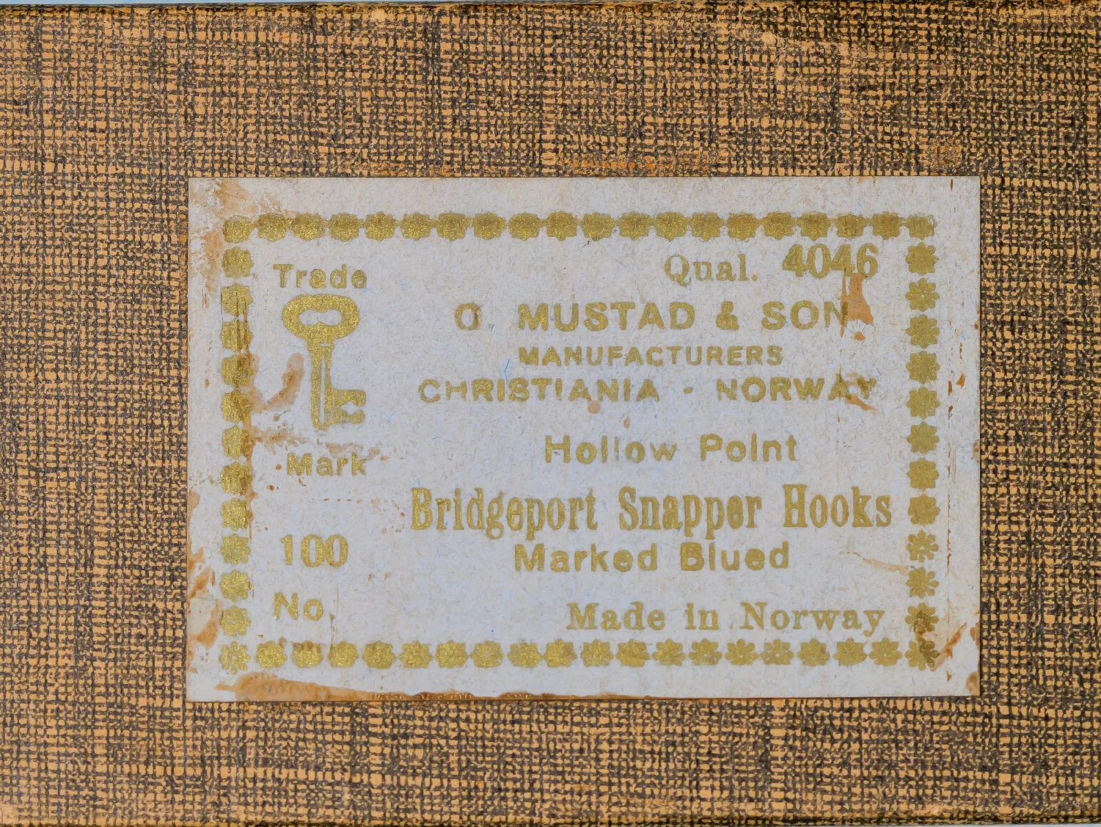 Mustad 4046 Bridgeport Snapper Hooks — original manufacturer box label — Treda brand, Christiania Norway marking, blued finish — size No. 1