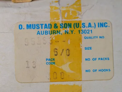 Original Mustad 95133 box label — Auburn, NY address — 1960s manufacturer packaging